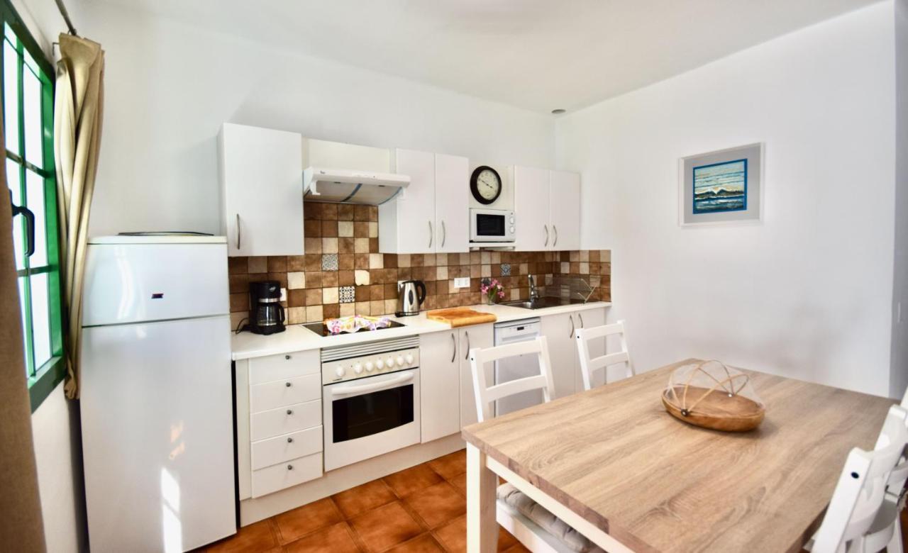 Terracitas 3 Hiru , Coqueto Bungalow Con Ac , Terraza Y Piscina Comunitaria Playa Blanca  Extérieur photo